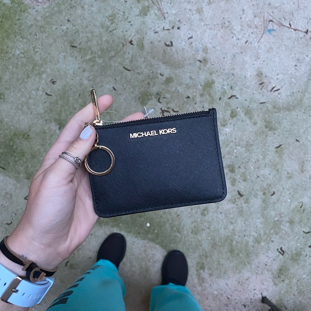 ❌SOLD Michael Kors Jet Set Travel Wallet